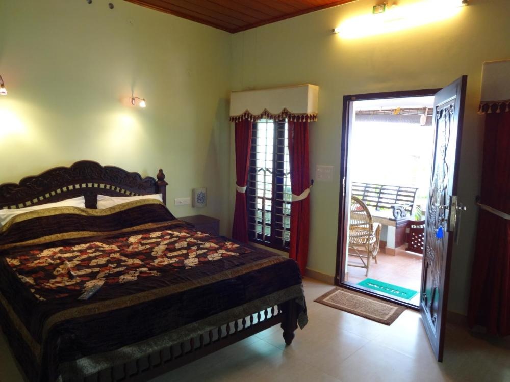 Room image 4